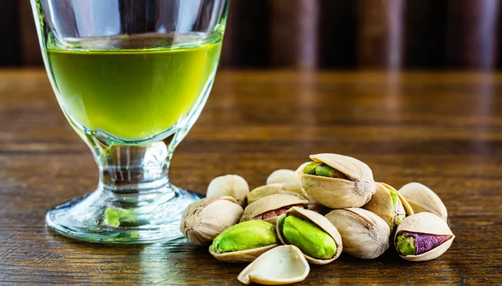 How do you serve pistachio liqueur? 